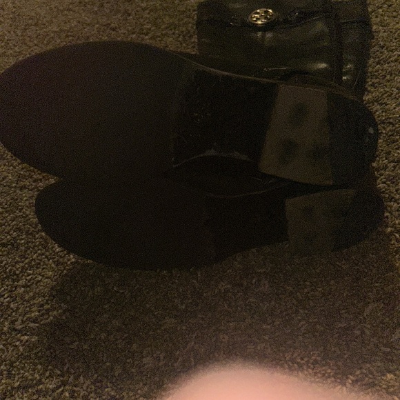 Timeless black leather Tory Burch riding boots with gold details - Picture 8 of 9